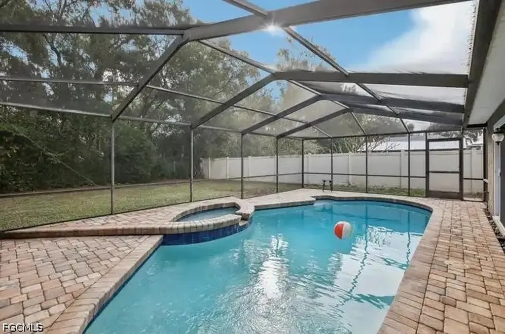14107 Briarthorn Drive N Tampa FL 33625
