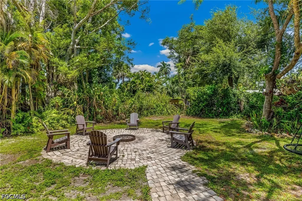 1717 Sunset Place Fort Myers FL 33901