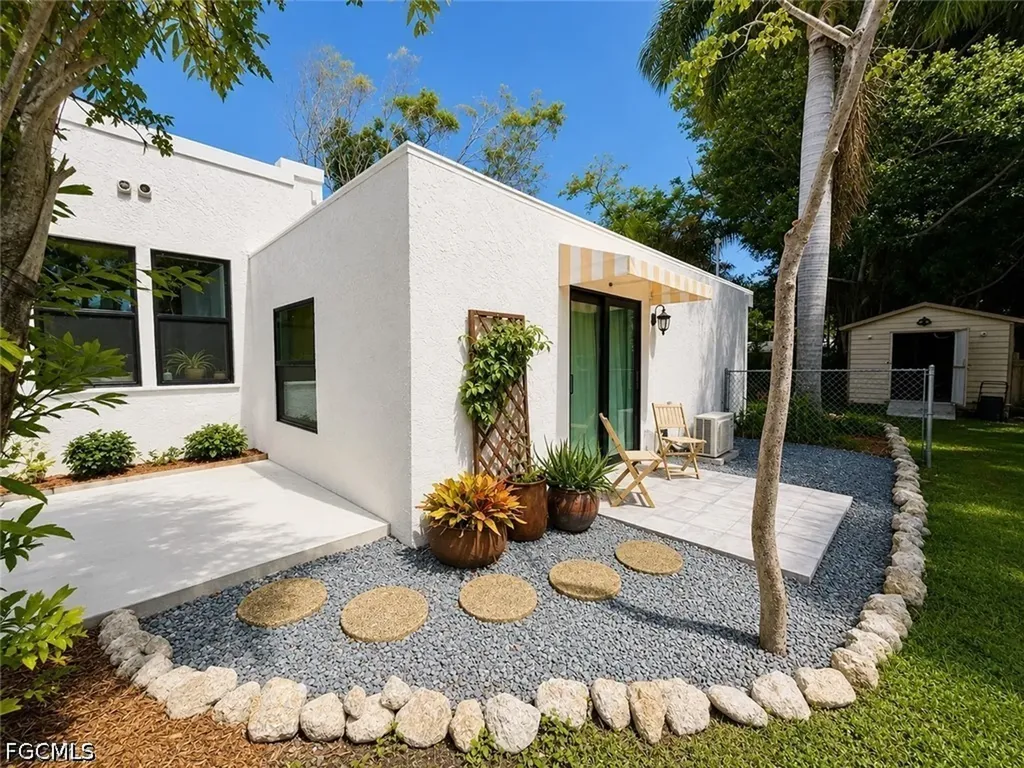 1717 Sunset Place Fort Myers FL 33901