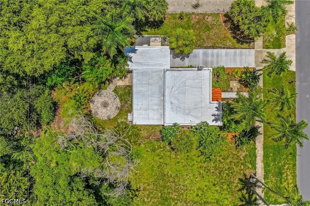 1717 Sunset Place Fort Myers FL 33901