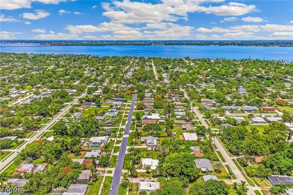 1717 Sunset Place Fort Myers FL 33901