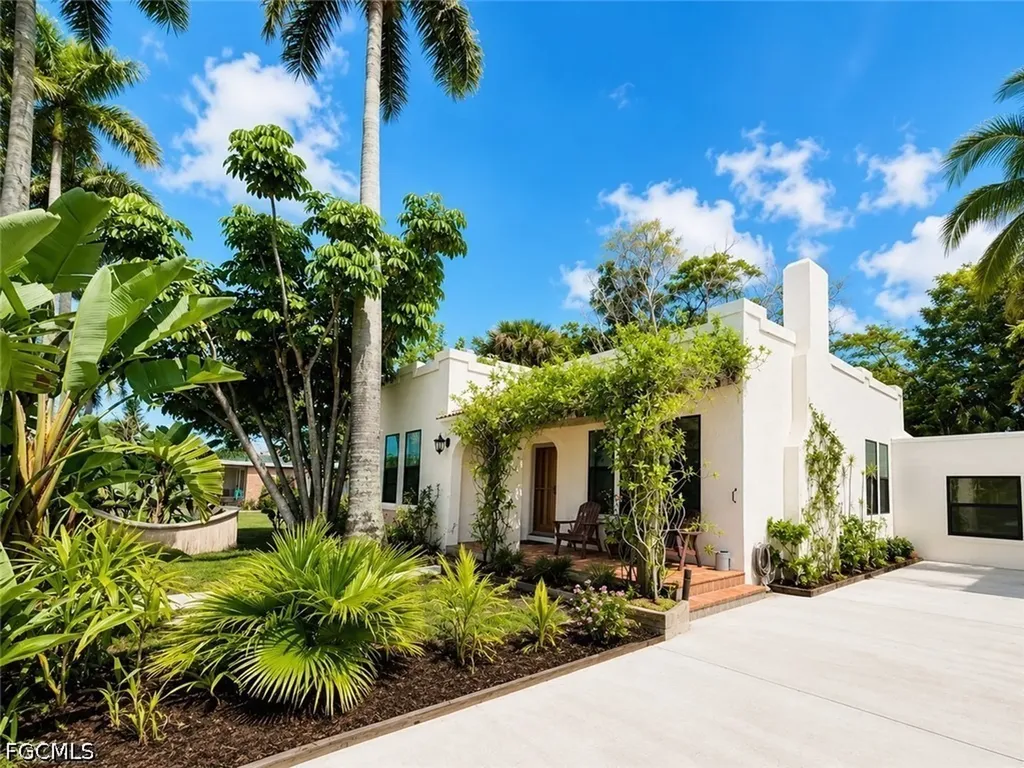 1717 Sunset Place Fort Myers FL 33901