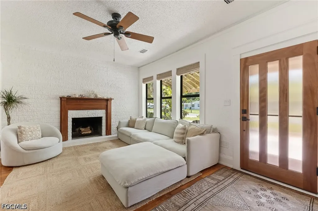 1717 Sunset Place Fort Myers FL 33901