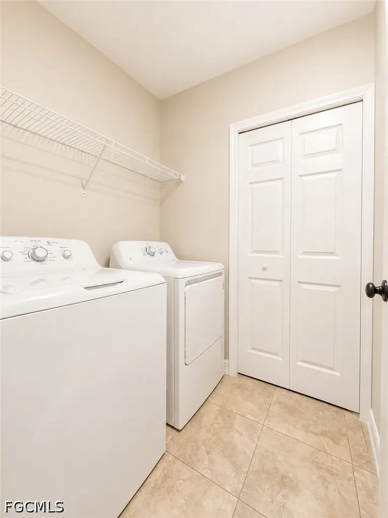 4109 SW 8th Place Cape Coral FL 33914