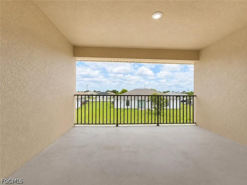 4109 SW 8th Place Cape Coral FL 33914