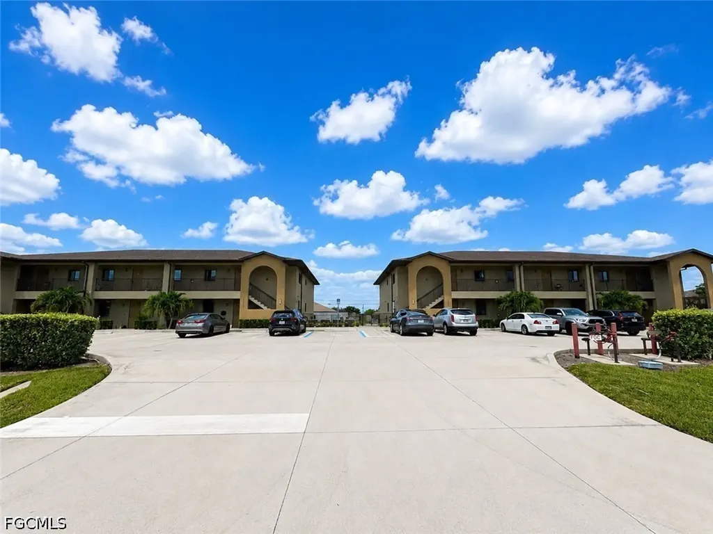 4109 SW 8th Place Cape Coral FL 33914