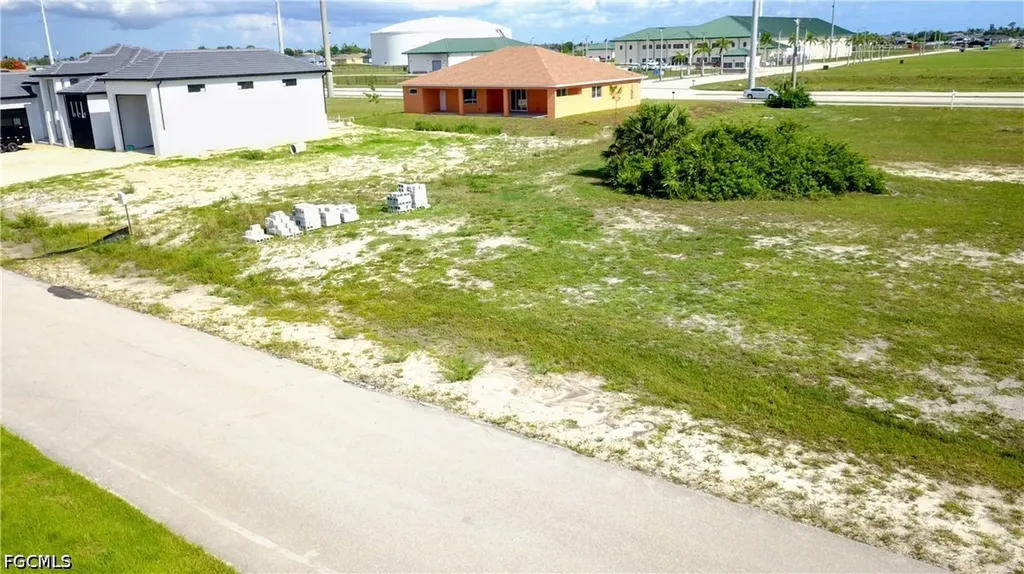 1238 NW 24th Terrace Cape Coral FL 33993