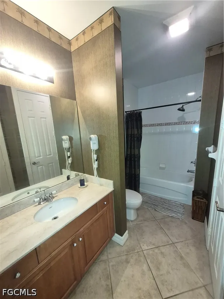 2797 First Street Fort Myers FL 33916