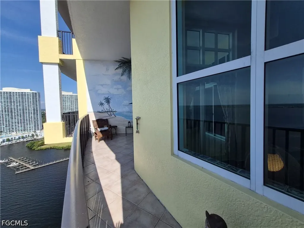 2797 First Street Fort Myers FL 33916