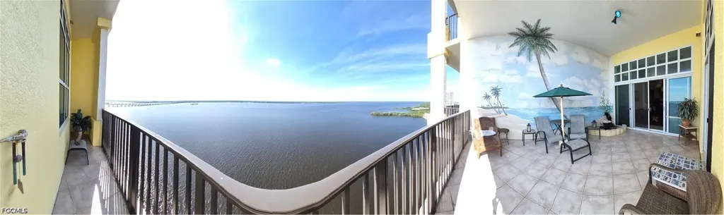 2797 First Street Fort Myers FL 33916