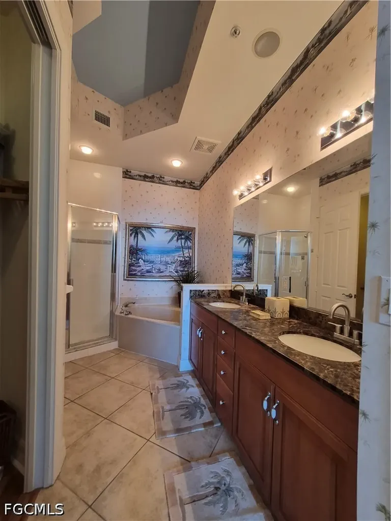 2797 First Street Fort Myers FL 33916