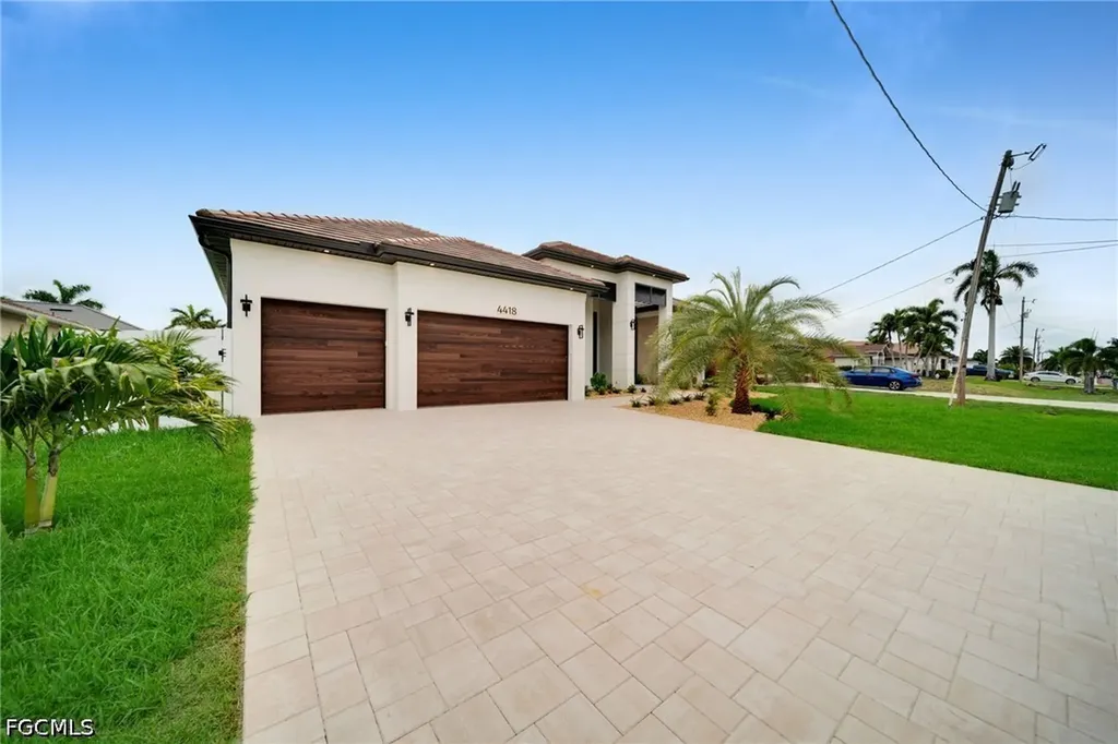 4418 SW 25th Place Cape Coral FL 33914