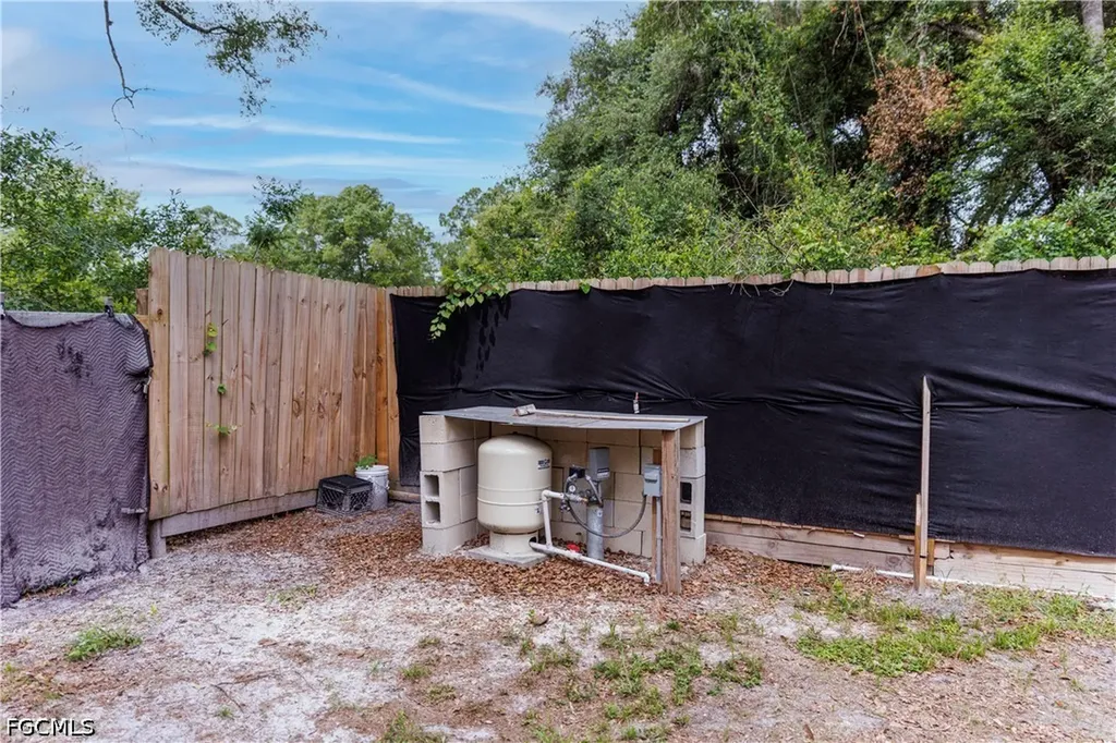 9113 Garetta Avenue Webster FL 33597