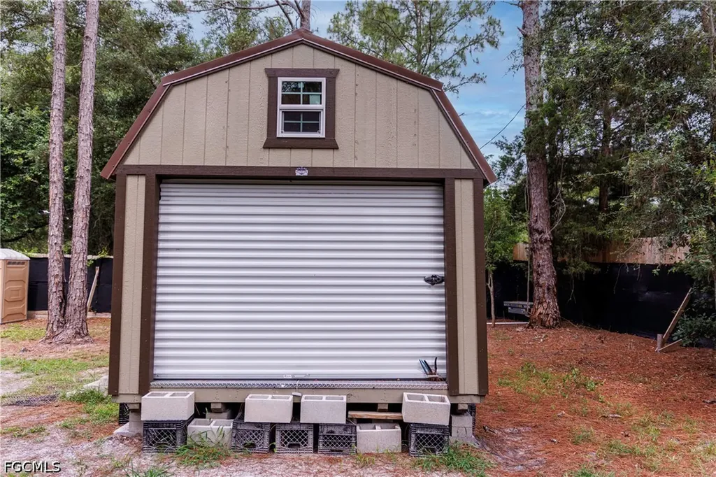 9113 Garetta Avenue Webster FL 33597