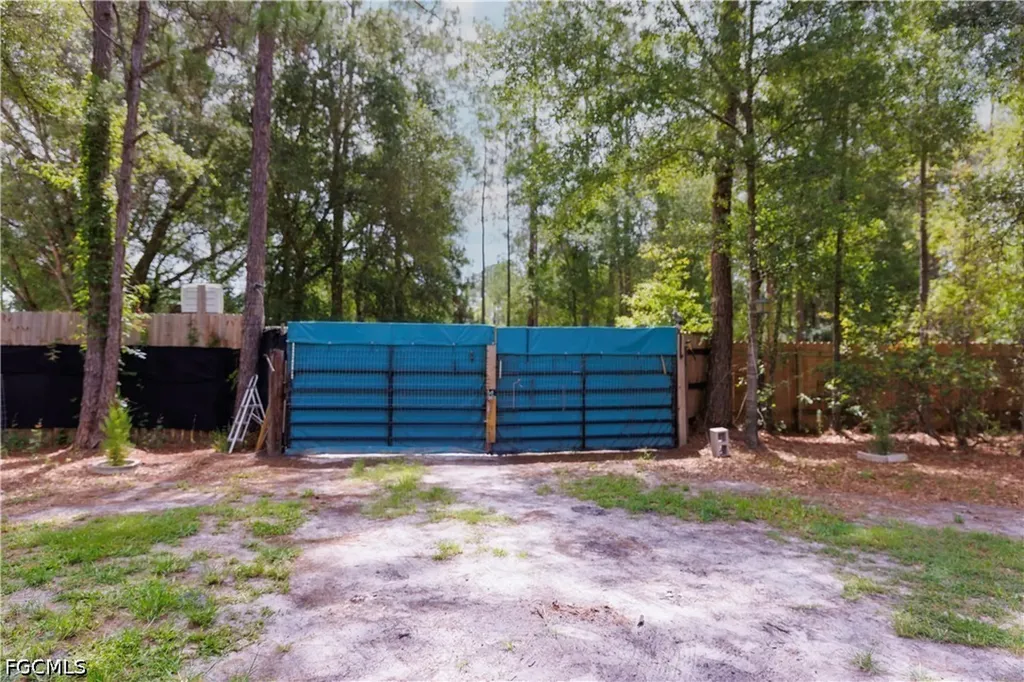 9113 Garetta Avenue Webster FL 33597