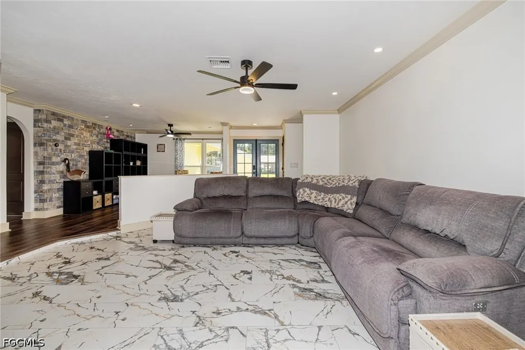 2507 Lakeview Drive Lehigh Acres FL 33936