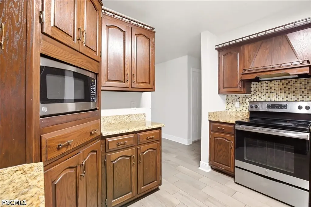 4331 Tufts Avenue Fort Myers FL 33901