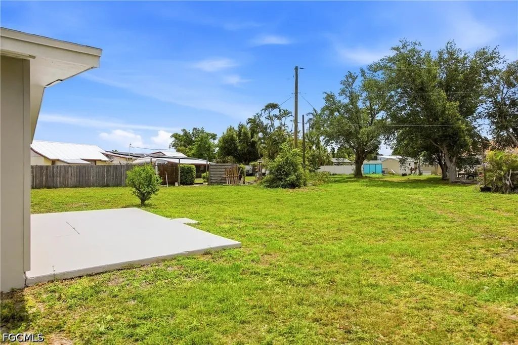 4331 Tufts Avenue Fort Myers FL 33901