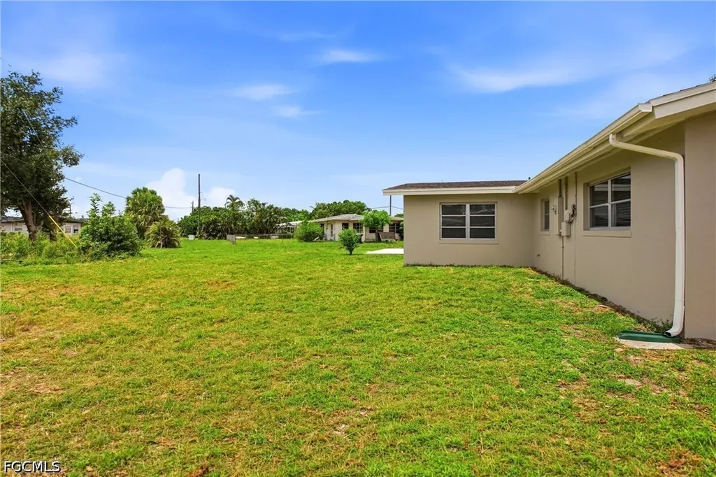 4331 Tufts Avenue Fort Myers FL 33901