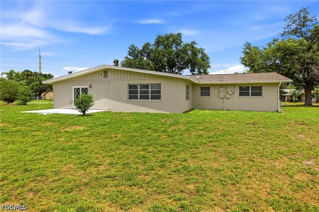 4331 Tufts Avenue Fort Myers FL 33901