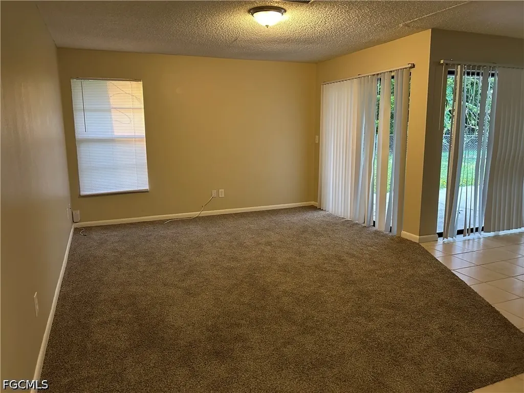 405 SW 43rd Lane Cape Coral FL 33914