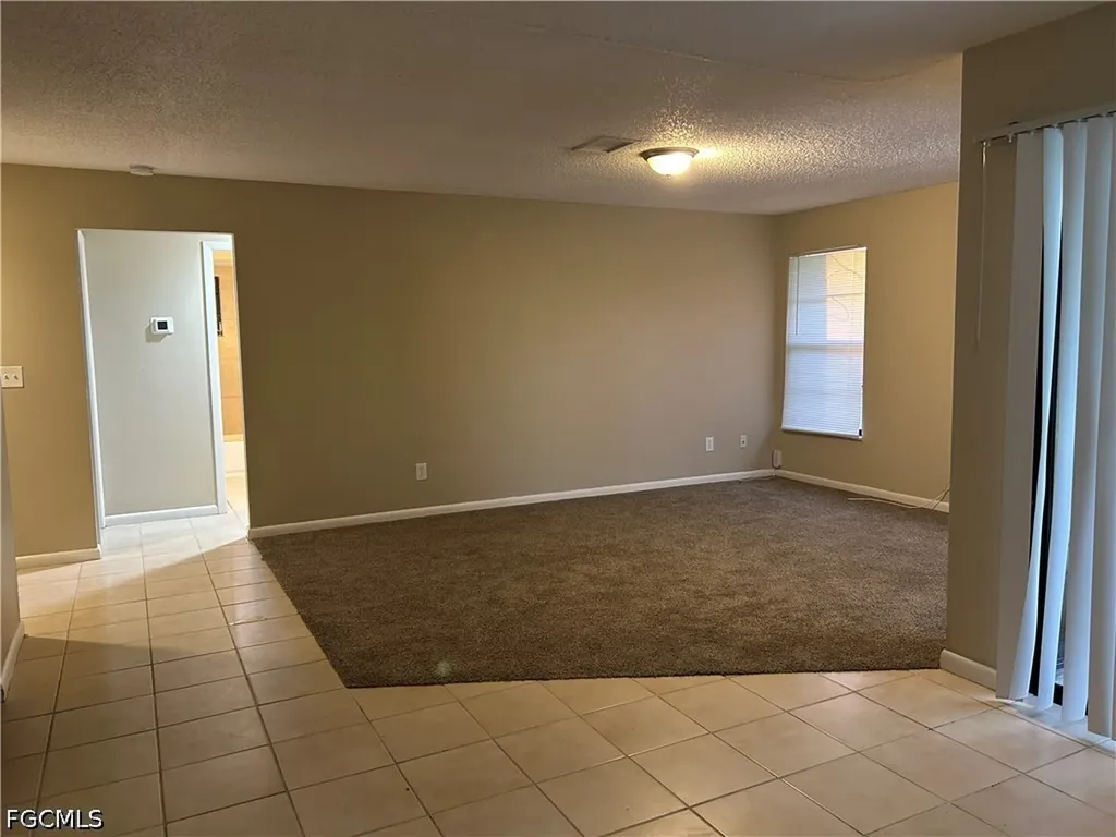 405 SW 43rd Lane Cape Coral FL 33914
