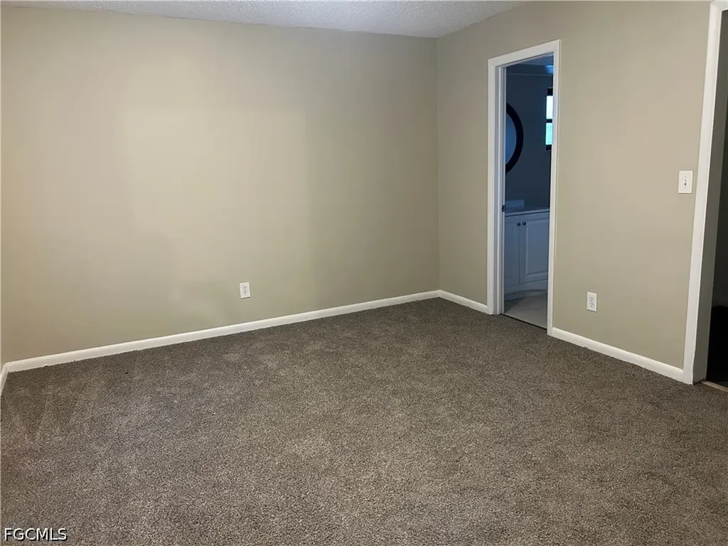 405 SW 43rd Lane Cape Coral FL 33914