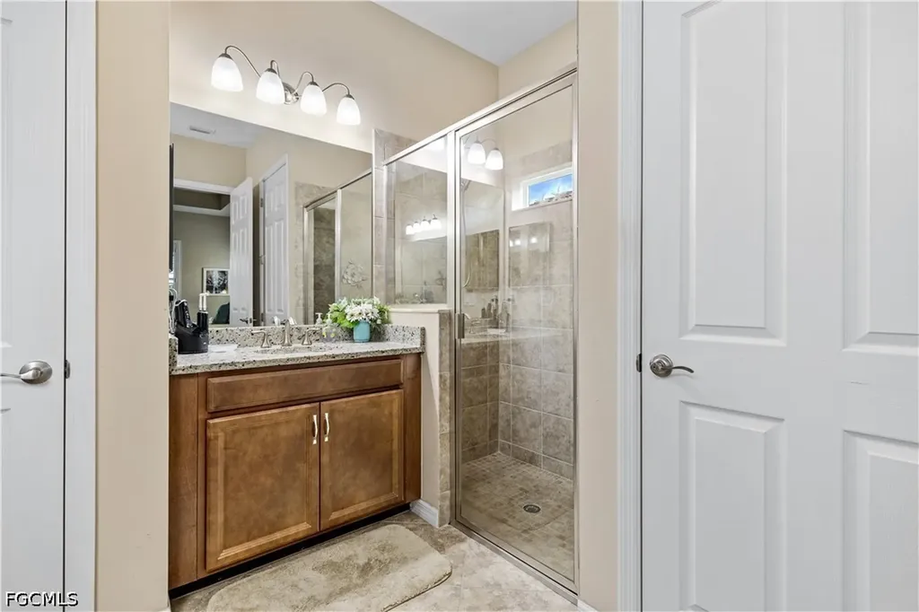 2875 Sunset Pointe Circle E Cape Coral FL 33914