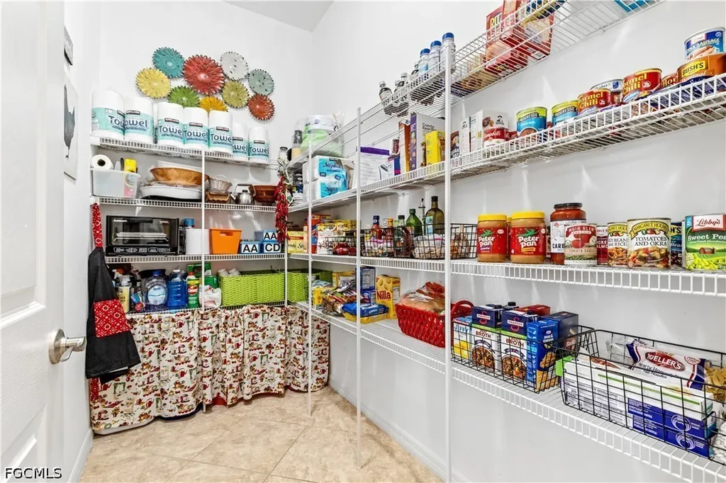 2875 Sunset Pointe Circle E Cape Coral FL 33914