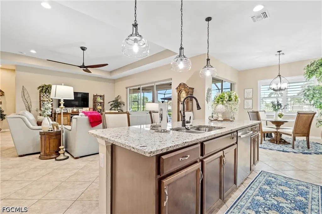 2875 Sunset Pointe Circle E Cape Coral FL 33914