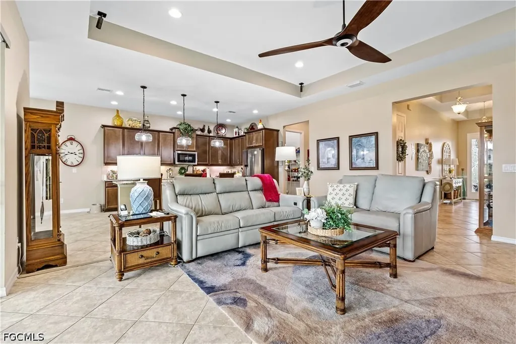 2875 Sunset Pointe Circle E Cape Coral FL 33914