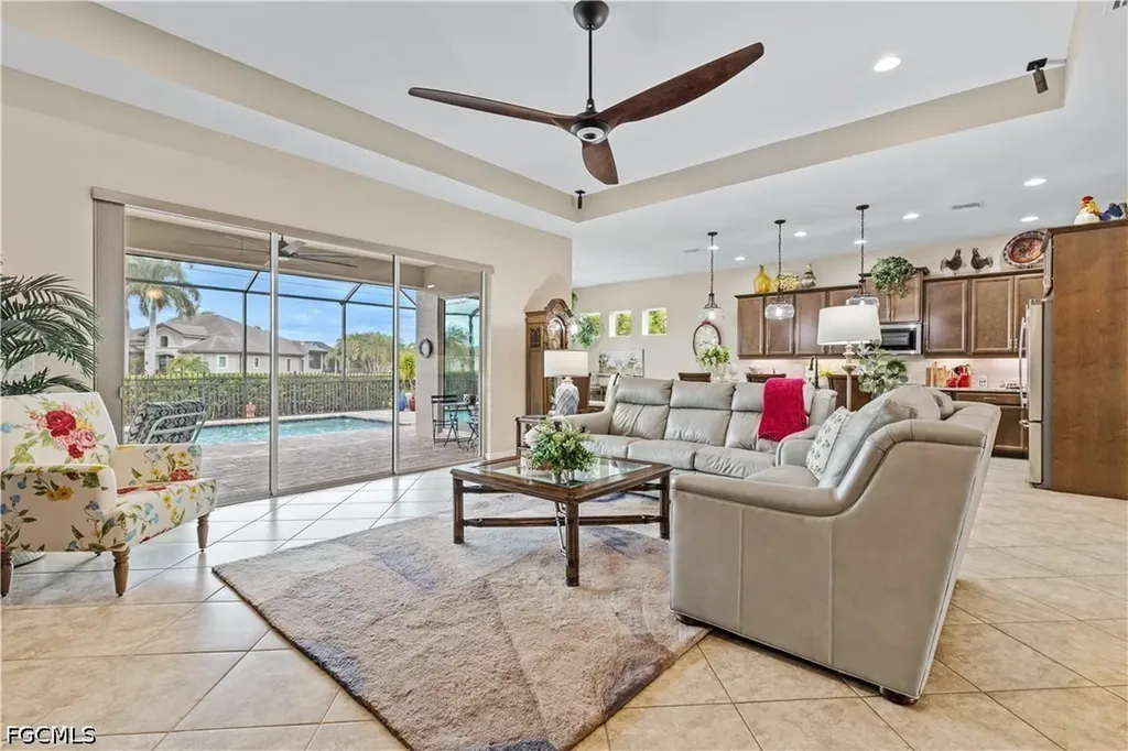 2875 Sunset Pointe Circle E Cape Coral FL 33914