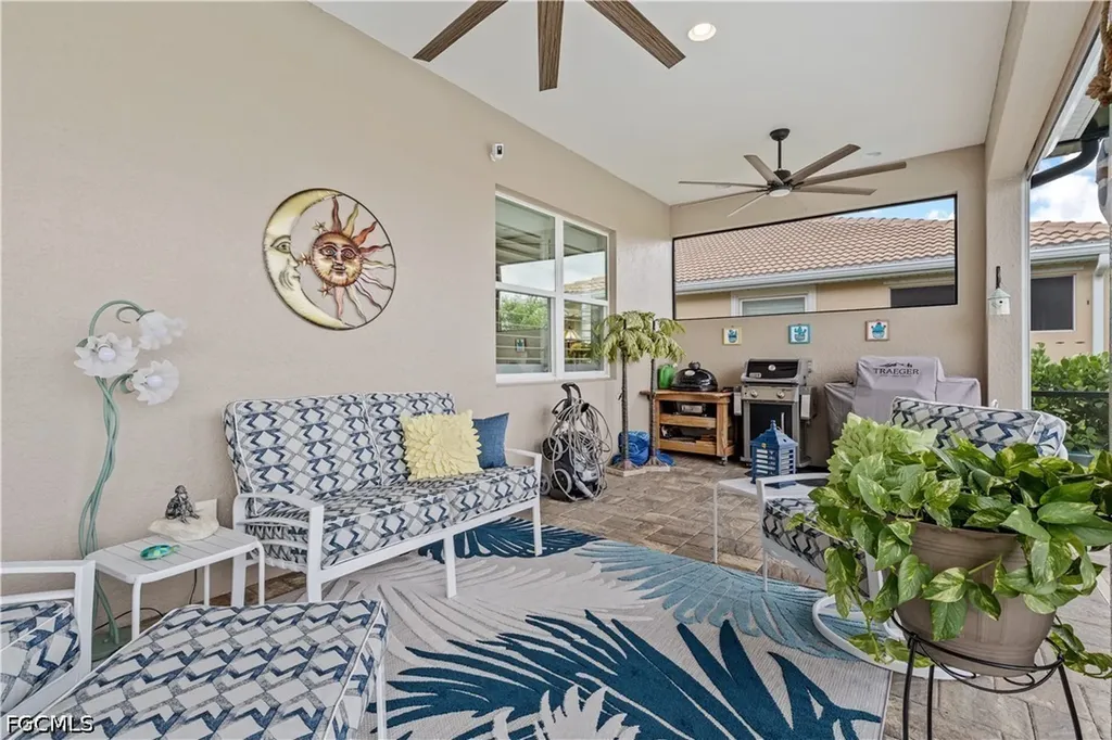 2875 Sunset Pointe Circle E Cape Coral FL 33914
