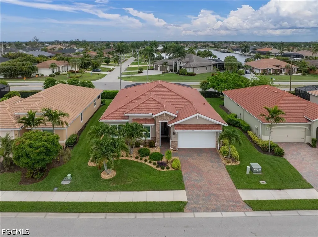 2875 Sunset Pointe Circle E Cape Coral FL 33914
