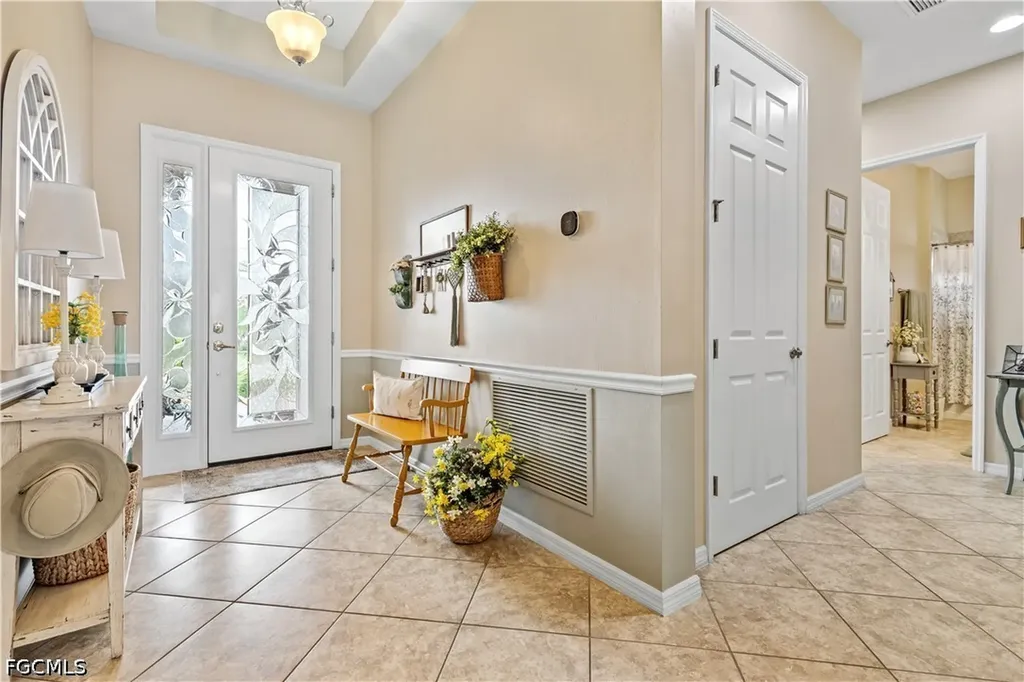 2875 Sunset Pointe Circle E Cape Coral FL 33914