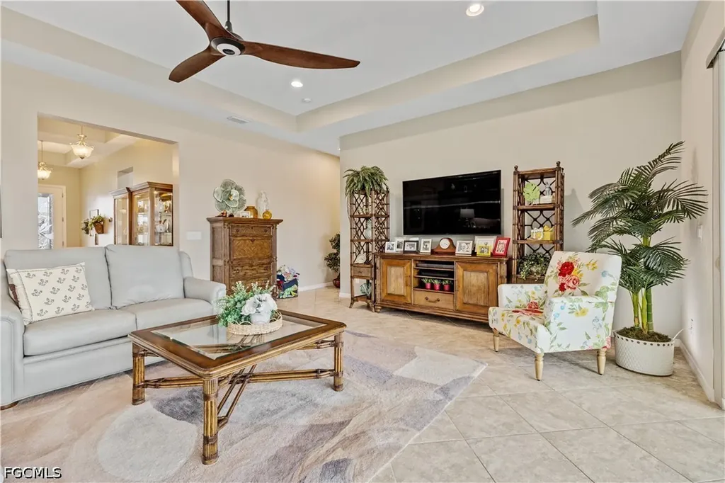 2875 Sunset Pointe Circle E Cape Coral FL 33914