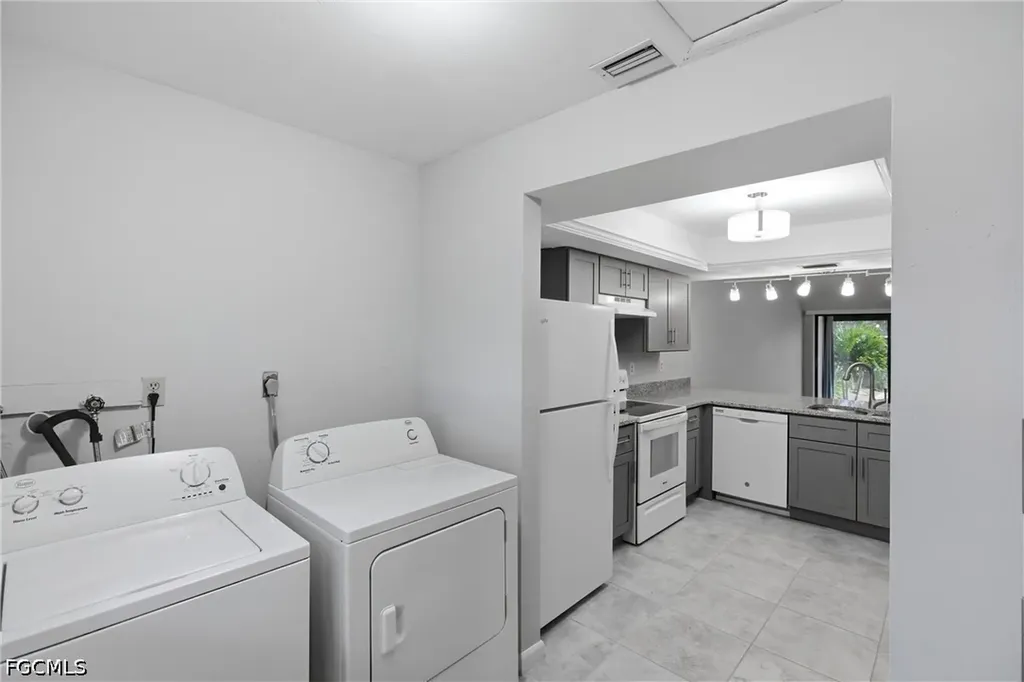 Cape Coral FL 33904