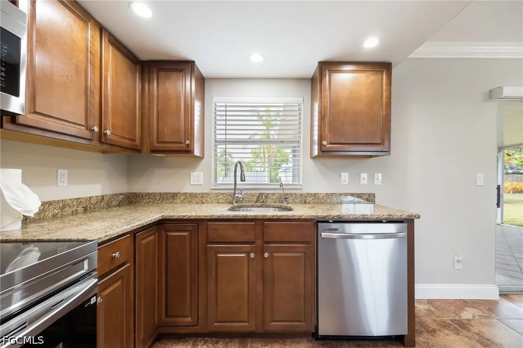 1836 NW 15th Street Cape Coral FL 33993