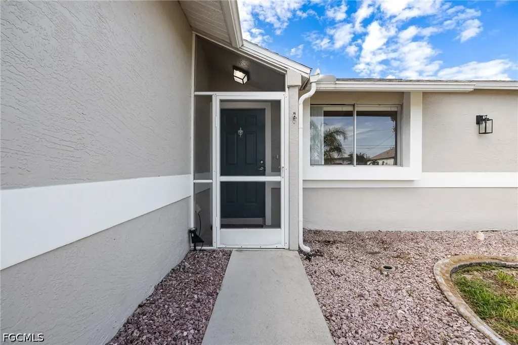 1836 NW 15th Street Cape Coral FL 33993