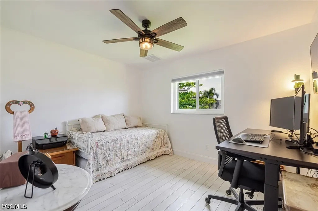 3504 SW 6th Street Cape Coral FL 33991