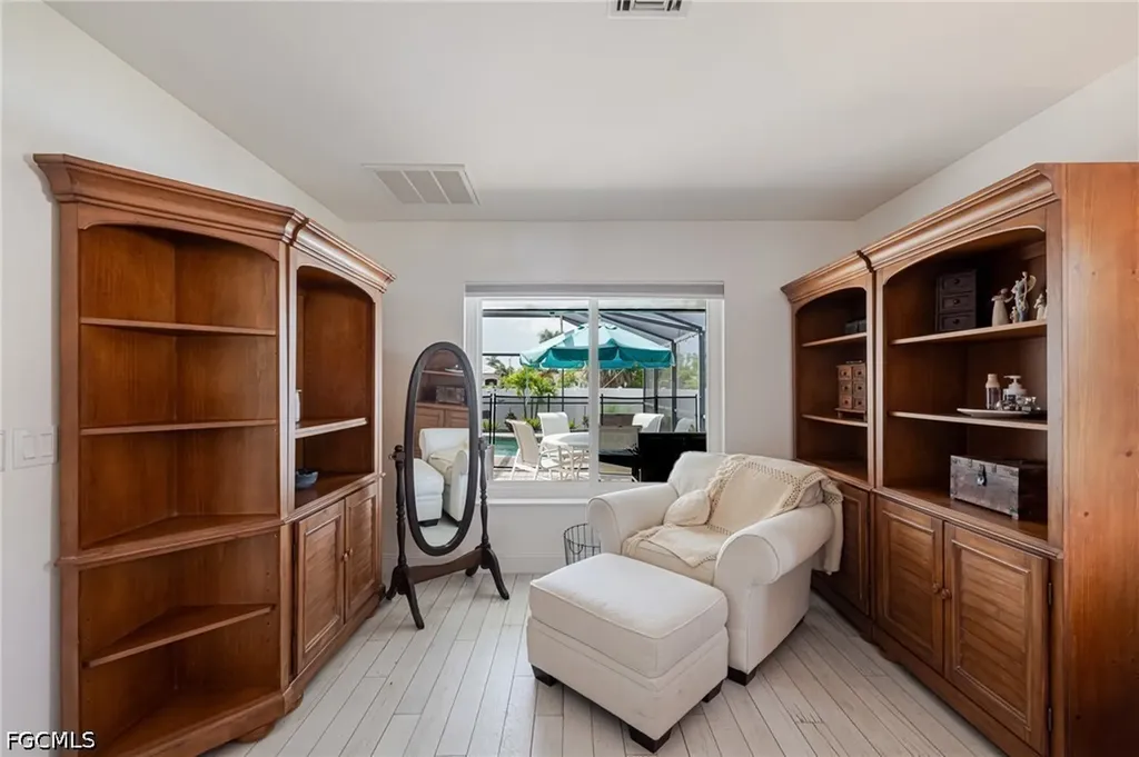 3504 SW 6th Street Cape Coral FL 33991
