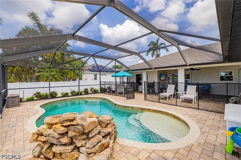 3504 SW 6th Street Cape Coral FL 33991