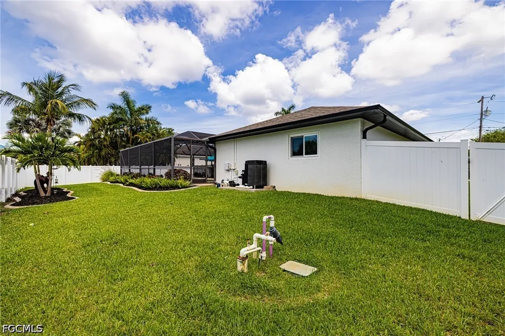 3504 SW 6th Street Cape Coral FL 33991