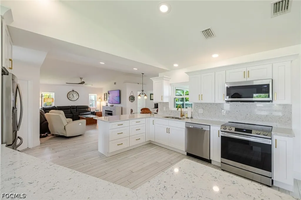 3504 SW 6th Street Cape Coral FL 33991