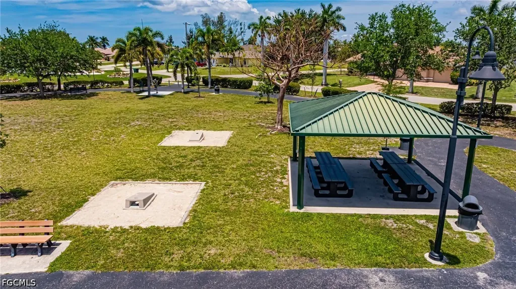 3504 SW 6th Street Cape Coral FL 33991