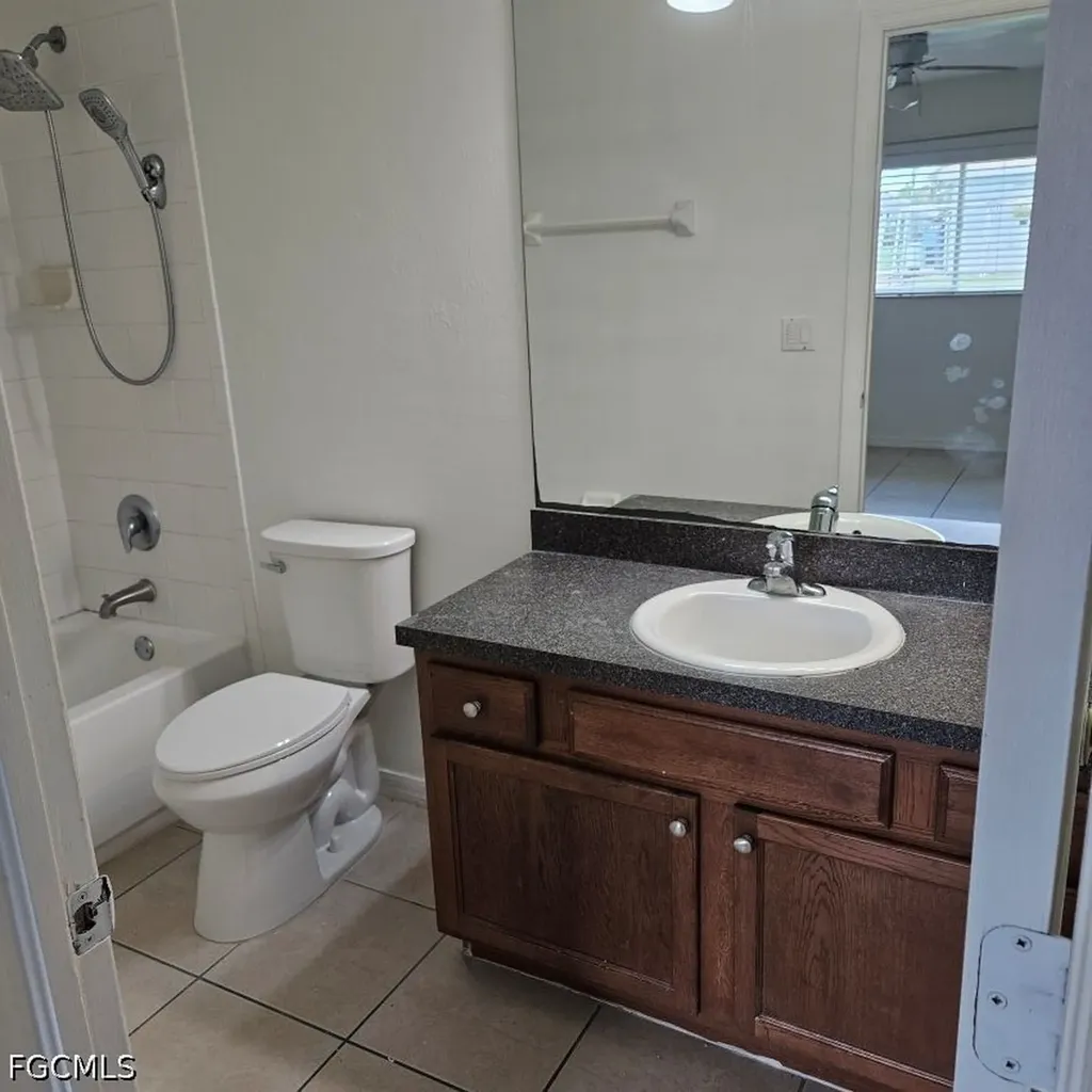 2405-2407 Paul Avenue S Lehigh Acres FL 33973
