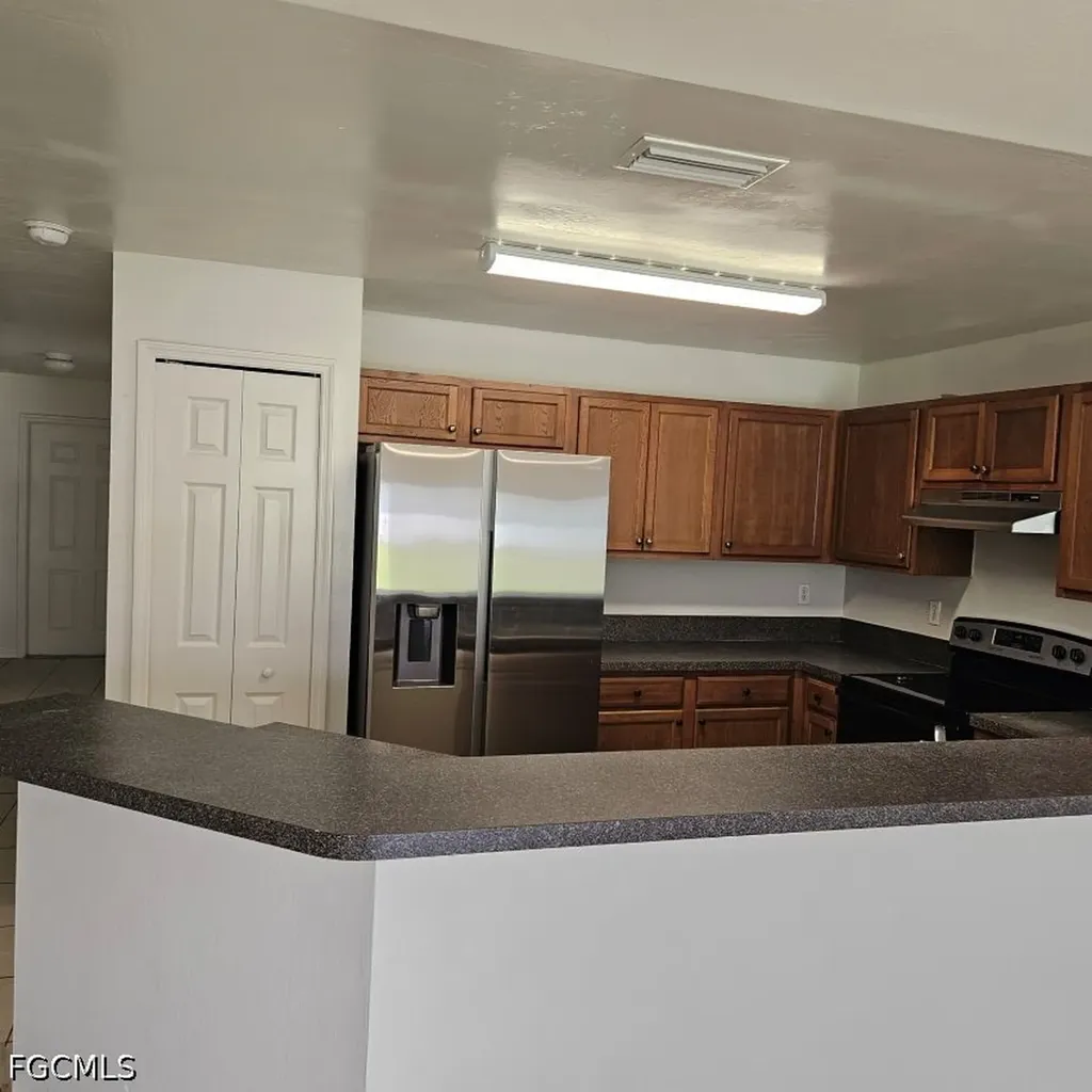 2405-2407 Paul Avenue S Lehigh Acres FL 33973