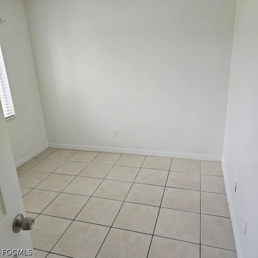 2405-2407 Paul Avenue S Lehigh Acres FL 33973