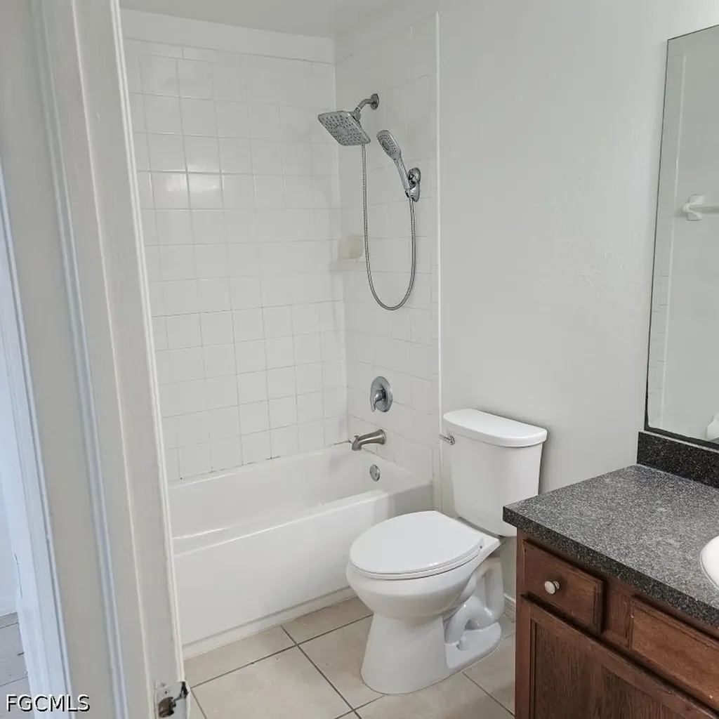 2405-2407 Paul Avenue S Lehigh Acres FL 33973