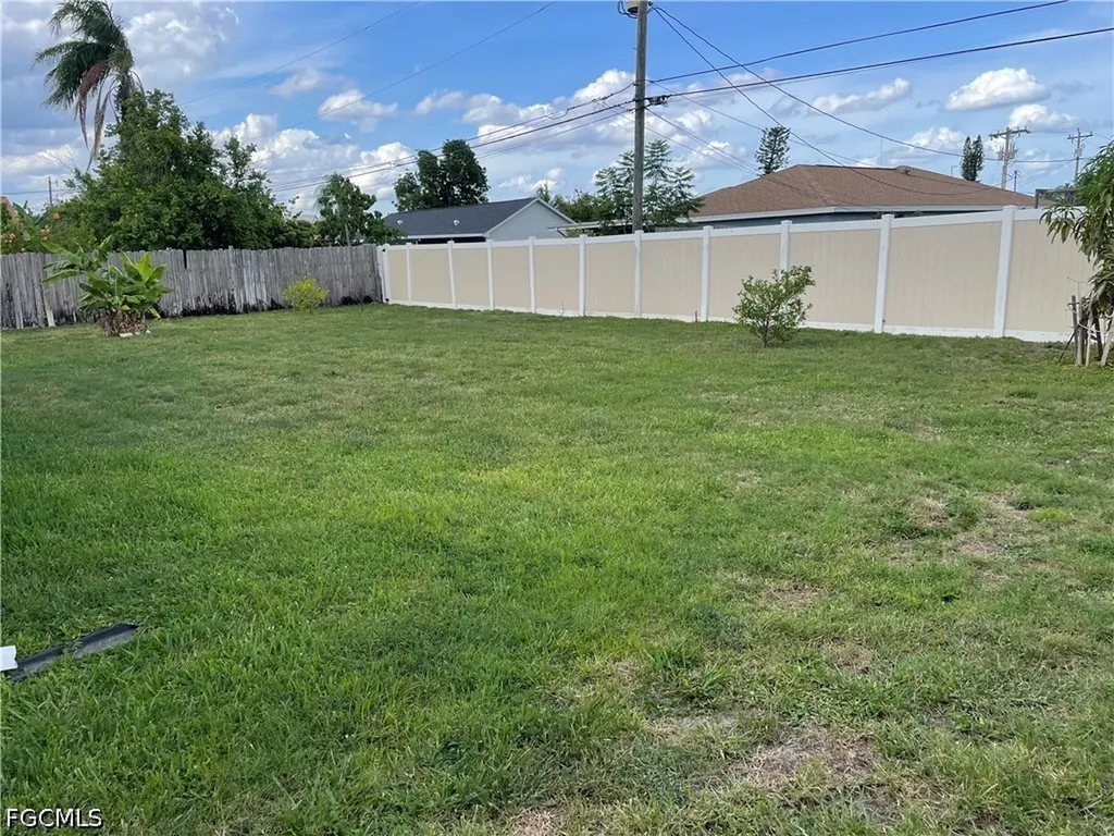 111 SE 21st Avenue Cape Coral FL 33990